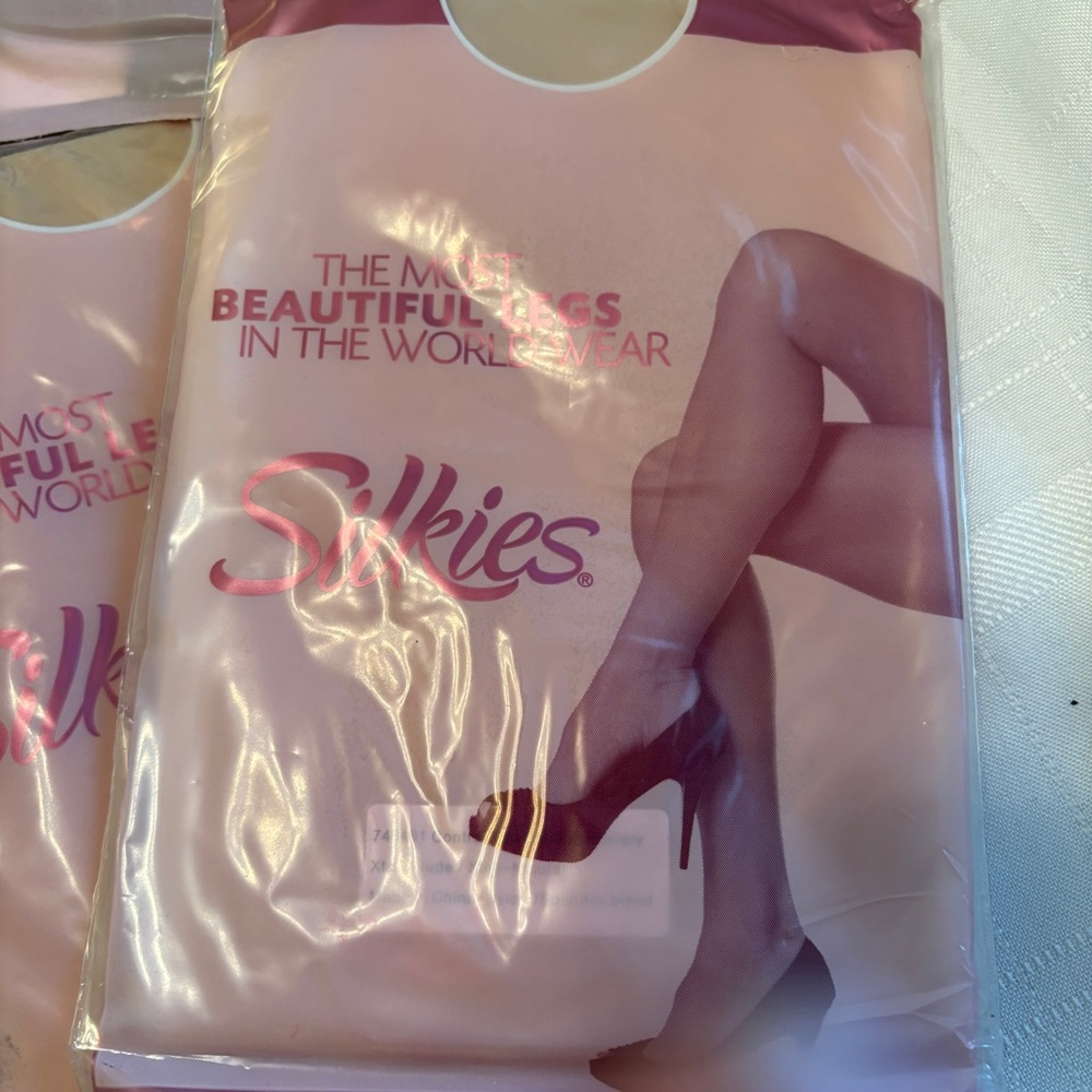 Silkies Nylons, Lot of 15, Nude, Mocha, Off Black, Extra Tall and Control Top - Picture 3 of 10